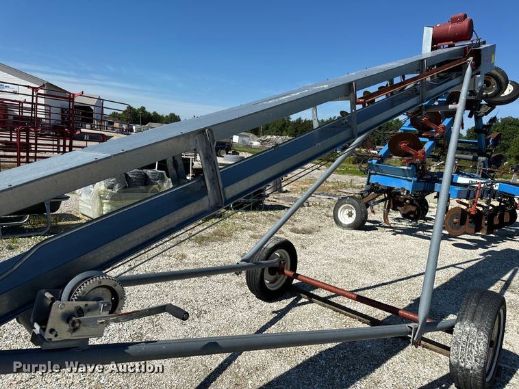 image for item DL4467 Cardinal Farm CBC10-23E conveyor