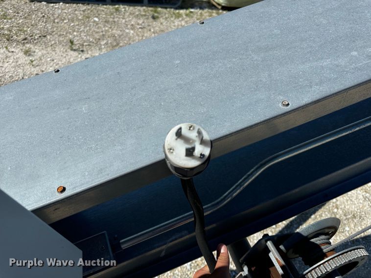 image for item DL4467 Cardinal Farm CBC10-23E conveyor