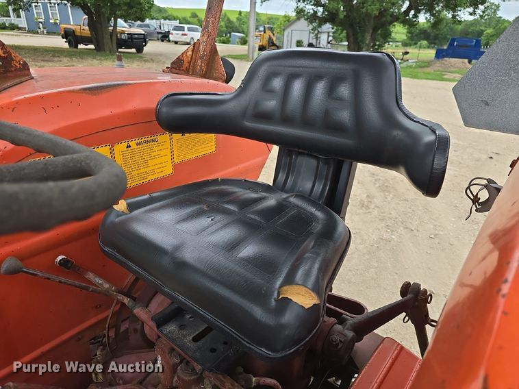 image for item DM1739 1978 Allis Chalmers  AC5040 tractor