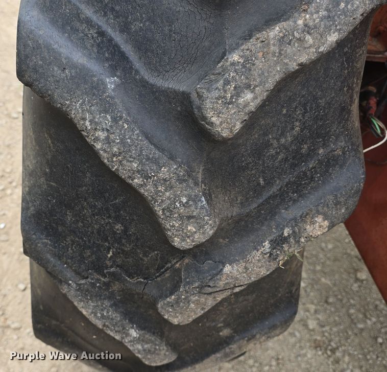 image for item DM1739 1978 Allis Chalmers  AC5040 tractor