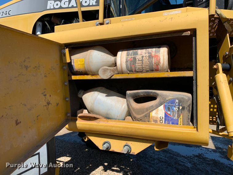 image for item DM7857 2006 RoGator 1274C spreader