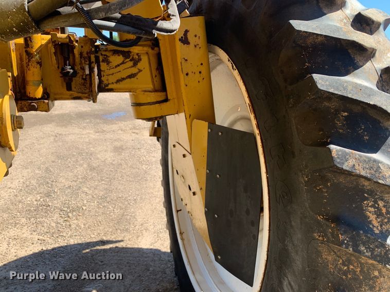 image for item DM7857 2006 RoGator 1274C spreader