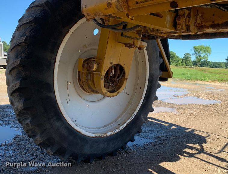 image for item DM7857 2006 RoGator 1274C spreader