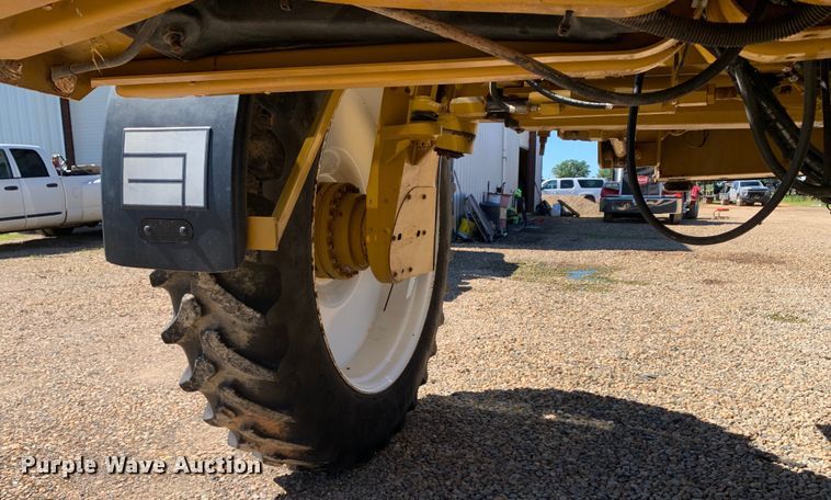 image for item DM7857 2006 RoGator 1274C spreader