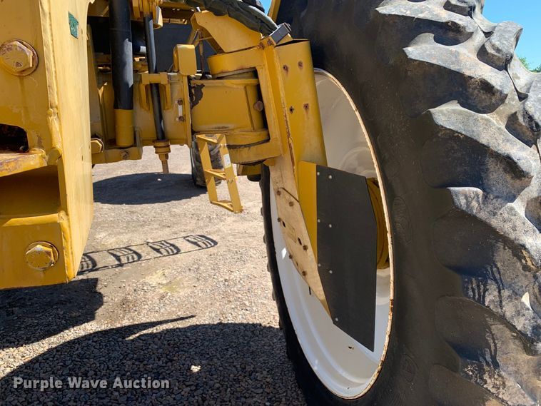 image for item DM7857 2006 RoGator 1274C spreader