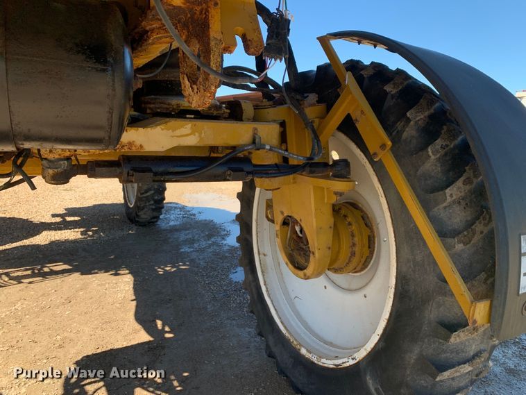 image for item DM7857 2006 RoGator 1274C spreader