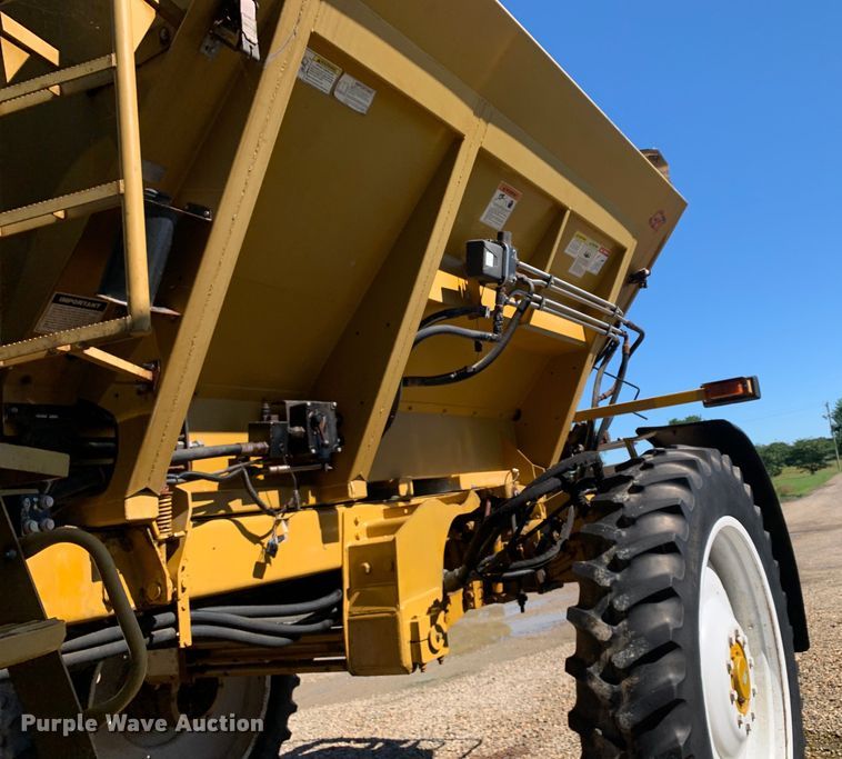image for item DM7857 2006 RoGator 1274C spreader