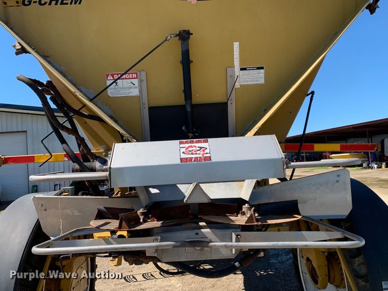 image for item DM7857 2006 RoGator 1274C spreader