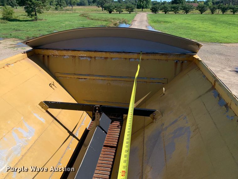 image for item DM7857 2006 RoGator 1274C spreader