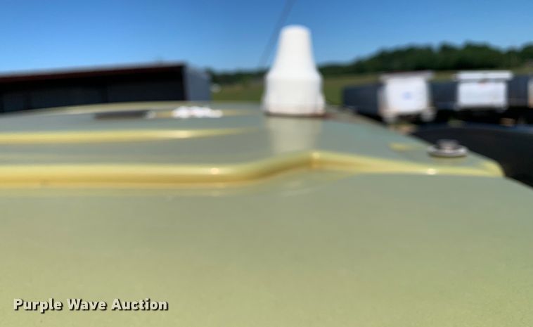 image for item DM7857 2006 RoGator 1274C spreader