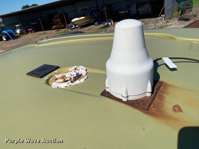 image for item DM7857 2006 RoGator 1274C spreader