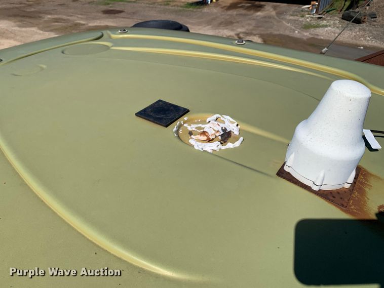 image for item DM7857 2006 RoGator 1274C spreader