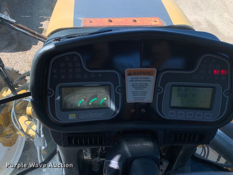 image for item DM7857 2006 RoGator 1274C spreader