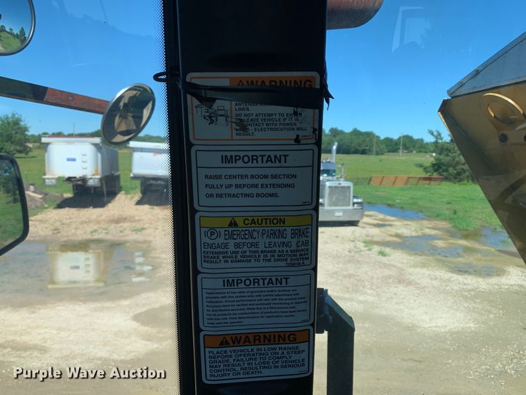 image for item DM7857 2006 RoGator 1274C spreader