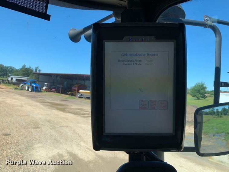 image for item DM7857 2006 RoGator 1274C spreader