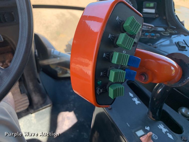 image for item DM7857 2006 RoGator 1274C spreader