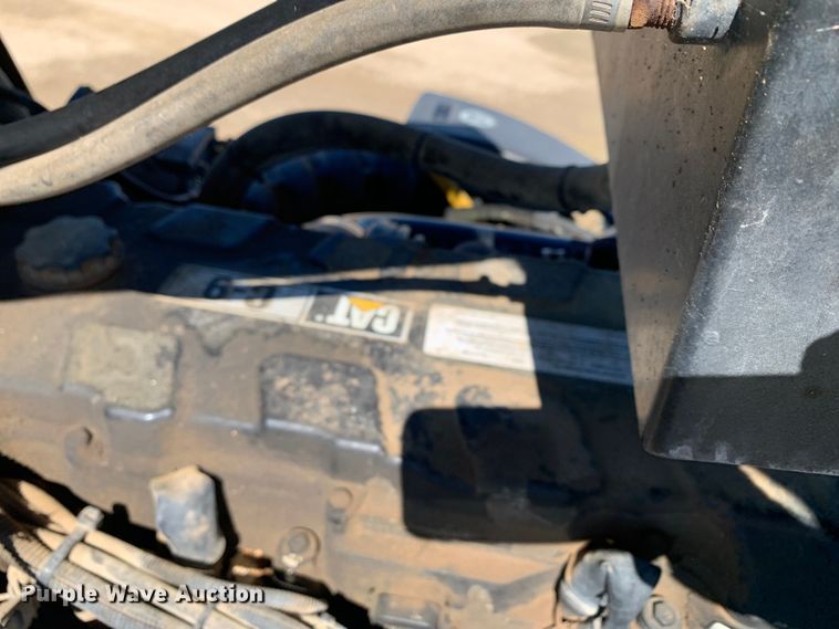 image for item DM7857 2006 RoGator 1274C spreader