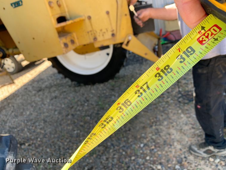 image for item DM7857 2006 RoGator 1274C spreader