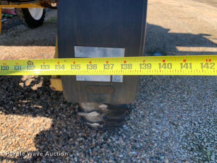 image for item DM7857 2006 RoGator 1274C spreader