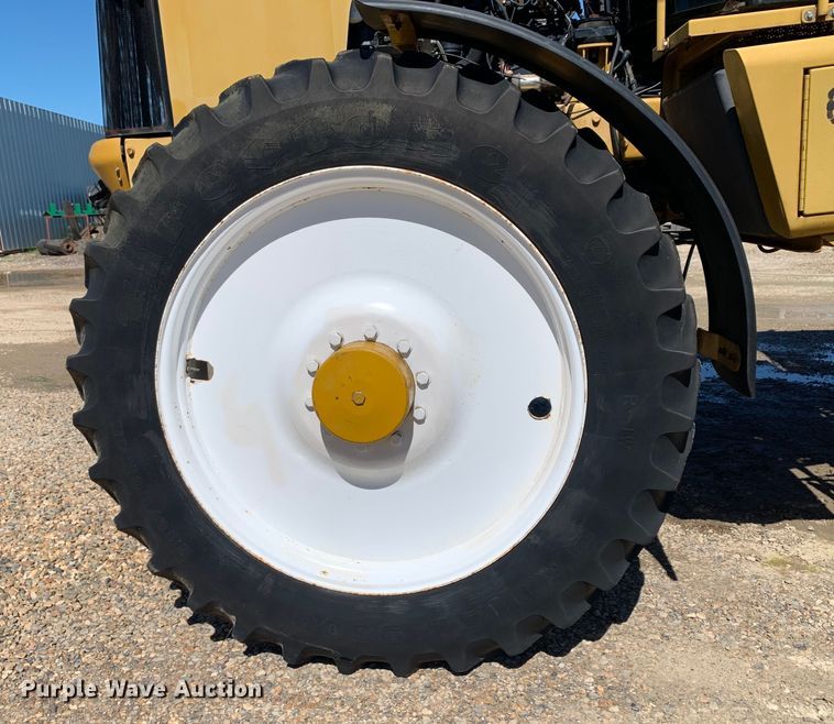 image for item DM7857 2006 RoGator 1274C spreader