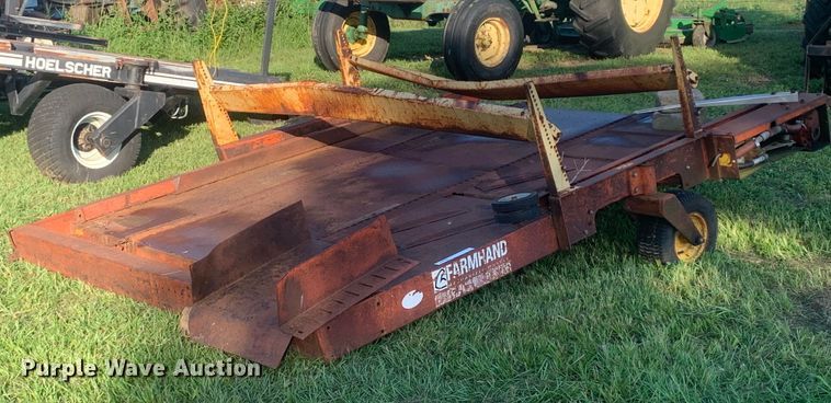 image for item DM7924 Farmhand bale accumulator