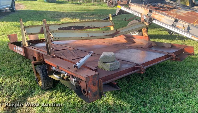 image for item DM7924 Farmhand bale accumulator