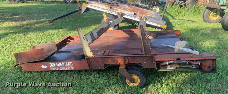 image for item DM7924 Farmhand bale accumulator