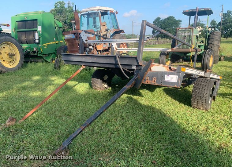 image for item DM7925 Hoelscher 1000 bale accumulator