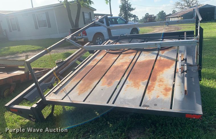 image for item DM7925 Hoelscher 1000 bale accumulator