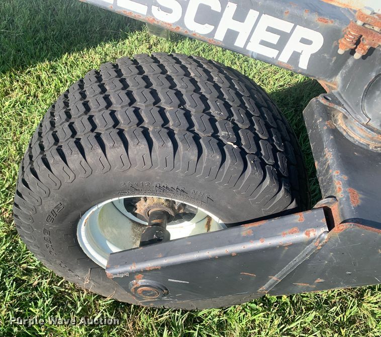 image for item DM7925 Hoelscher 1000 bale accumulator