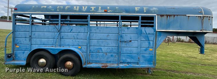 image for item DO6528 1987 W-W Trailer Mfg. livestock trailer