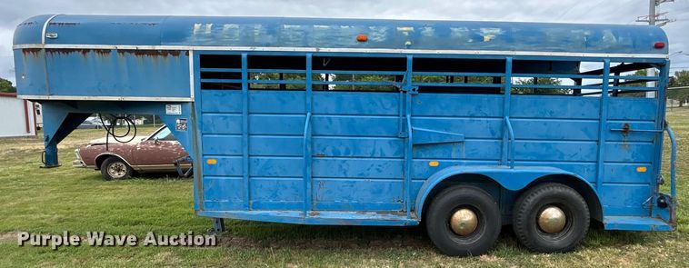 image for item DO6528 1987 W-W Trailer Mfg. livestock trailer