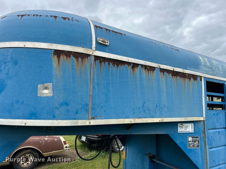 image for item DO6528 1987 W-W Trailer Mfg. livestock trailer