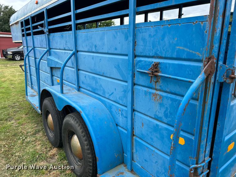 image for item DO6528 1987 W-W Trailer Mfg. livestock trailer