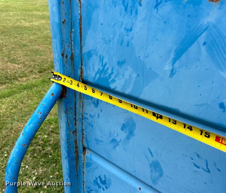 image for item DO6528 1987 W-W Trailer Mfg. livestock trailer