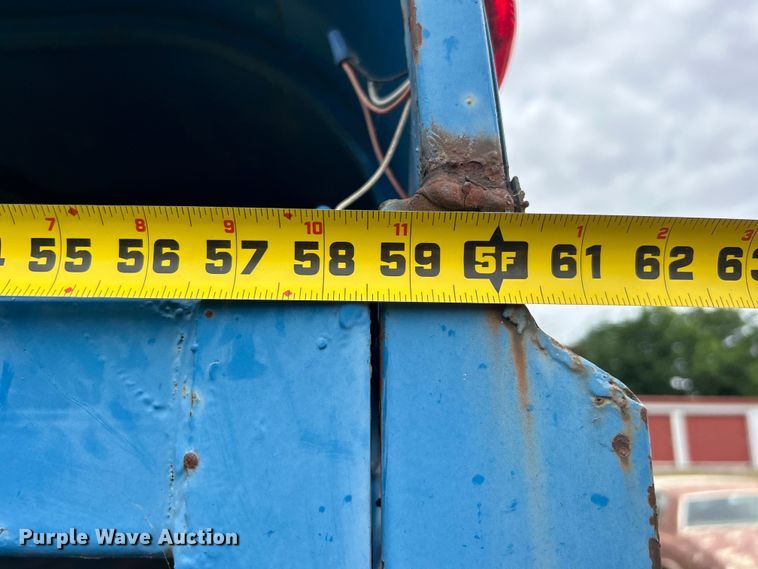 image for item DO6528 1987 W-W Trailer Mfg. livestock trailer