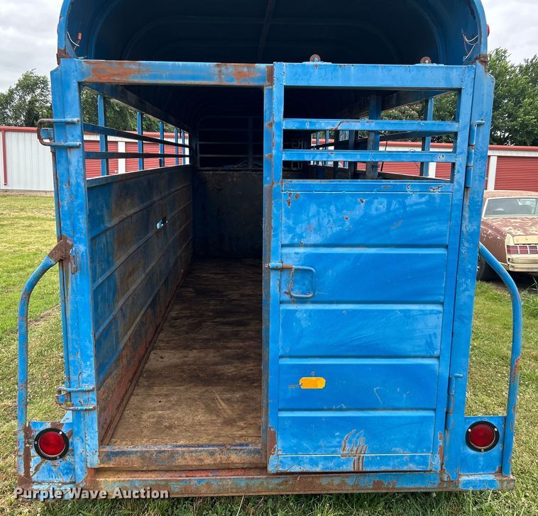 image for item DO6528 1987 W-W Trailer Mfg. livestock trailer