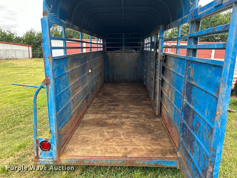 image for item DO6528 1987 W-W Trailer Mfg. livestock trailer