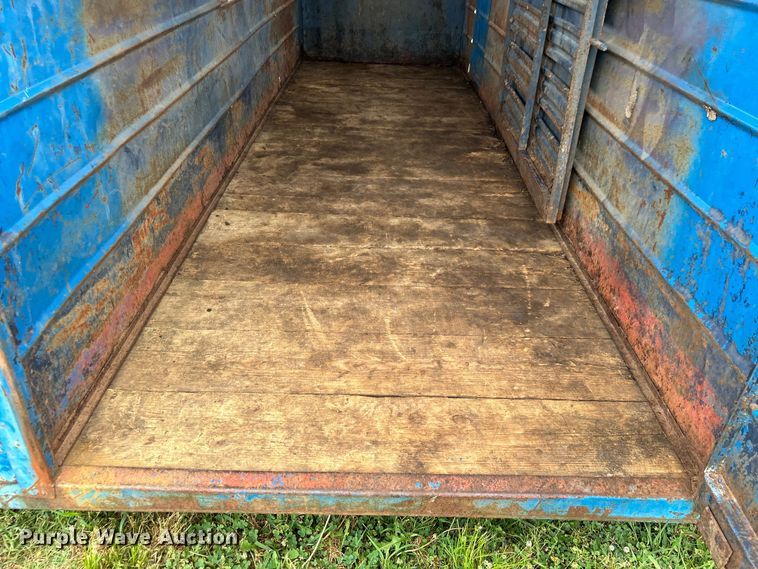 image for item DO6528 1987 W-W Trailer Mfg. livestock trailer