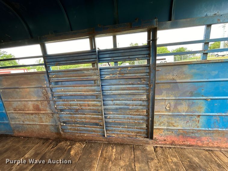 image for item DO6528 1987 W-W Trailer Mfg. livestock trailer