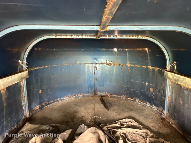 image for item DO6528 1987 W-W Trailer Mfg. livestock trailer