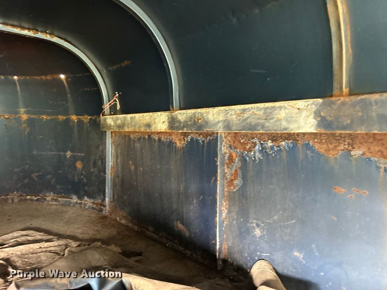 image for item DO6528 1987 W-W Trailer Mfg. livestock trailer