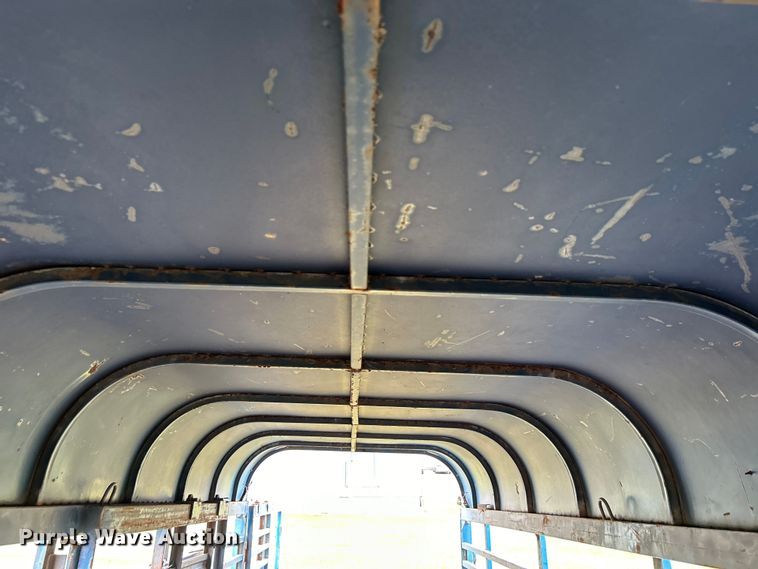 image for item DO6528 1987 W-W Trailer Mfg. livestock trailer