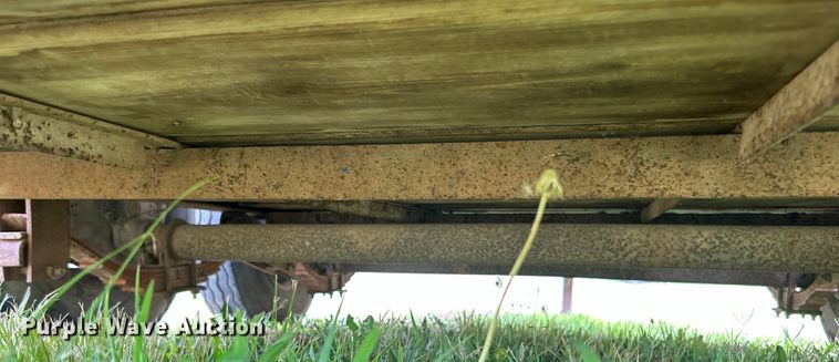 image for item DO6528 1987 W-W Trailer Mfg. livestock trailer