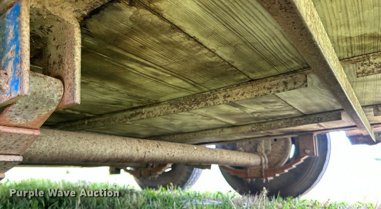 image for item DO6528 1987 W-W Trailer Mfg. livestock trailer