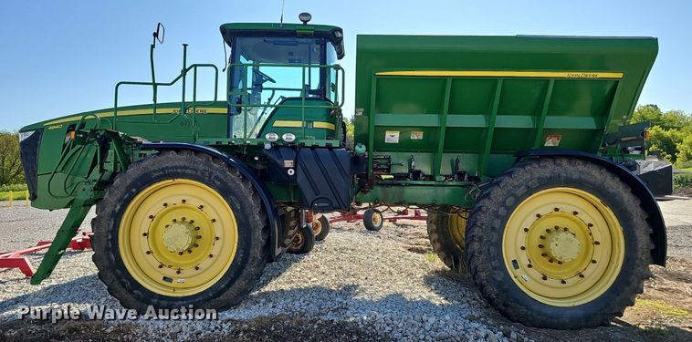image for item DP6414 2012 John Deere 4940 spreader