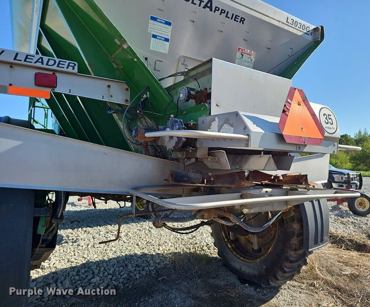 image for item DP6414 2012 John Deere 4940 spreader