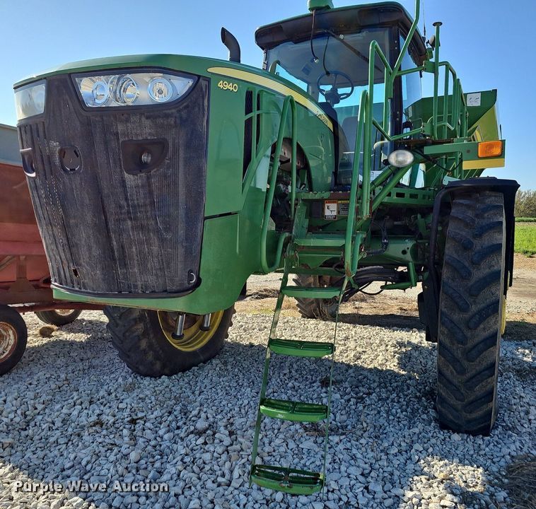 image for item DP6414 2012 John Deere 4940 spreader