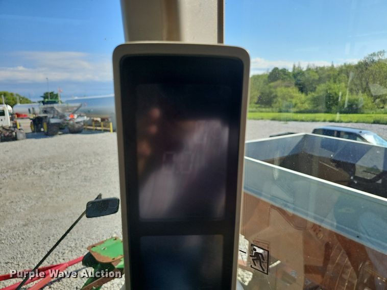 image for item DP6414 2012 John Deere 4940 spreader