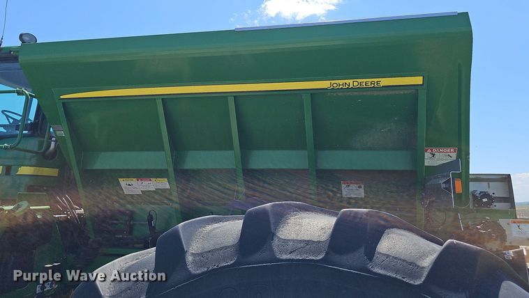 image for item DP6420 2013 John Deere 4940 spreader